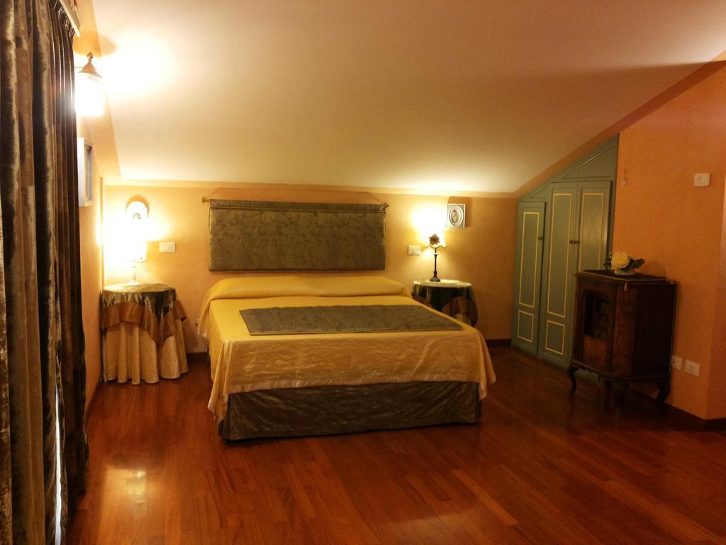 B&B Antegiano Belforte del Chienti Стая снимка