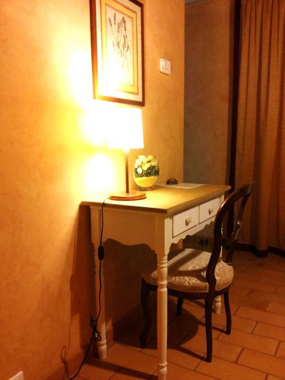 B&B Antegiano Belforte del Chienti Стая снимка